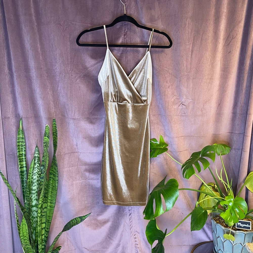 ✨Champagne Spaghetti Strap Party Dress✨